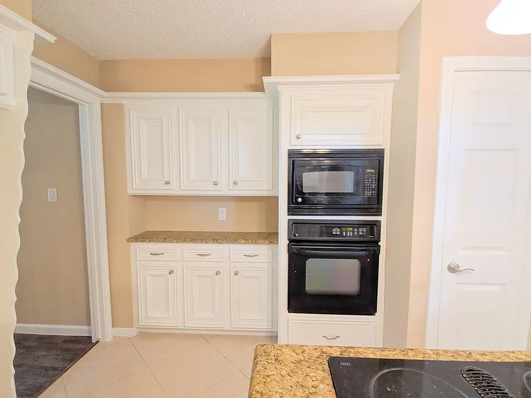 19222 Hikers Trail Dr — Photo 9