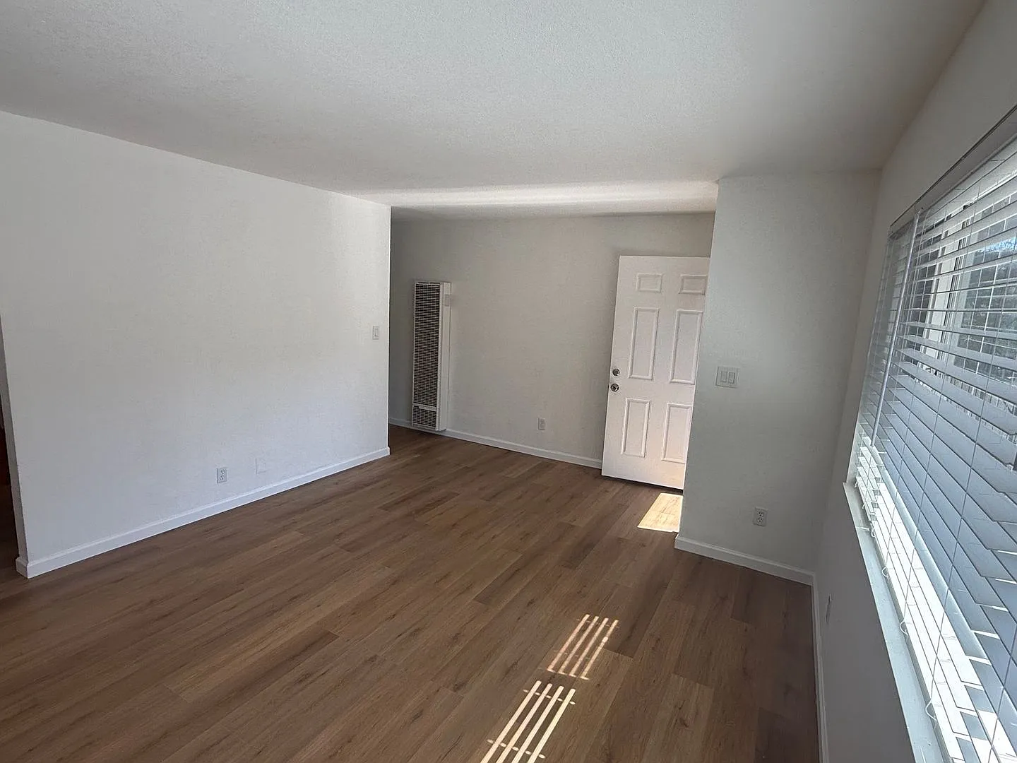 Willard Ave - 301 — Photo 4