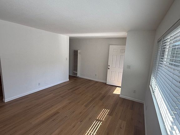 4th image of 301 Willard Ave APT A