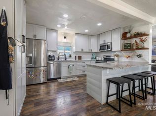 812 Idaho Ave, Filer, ID 83328