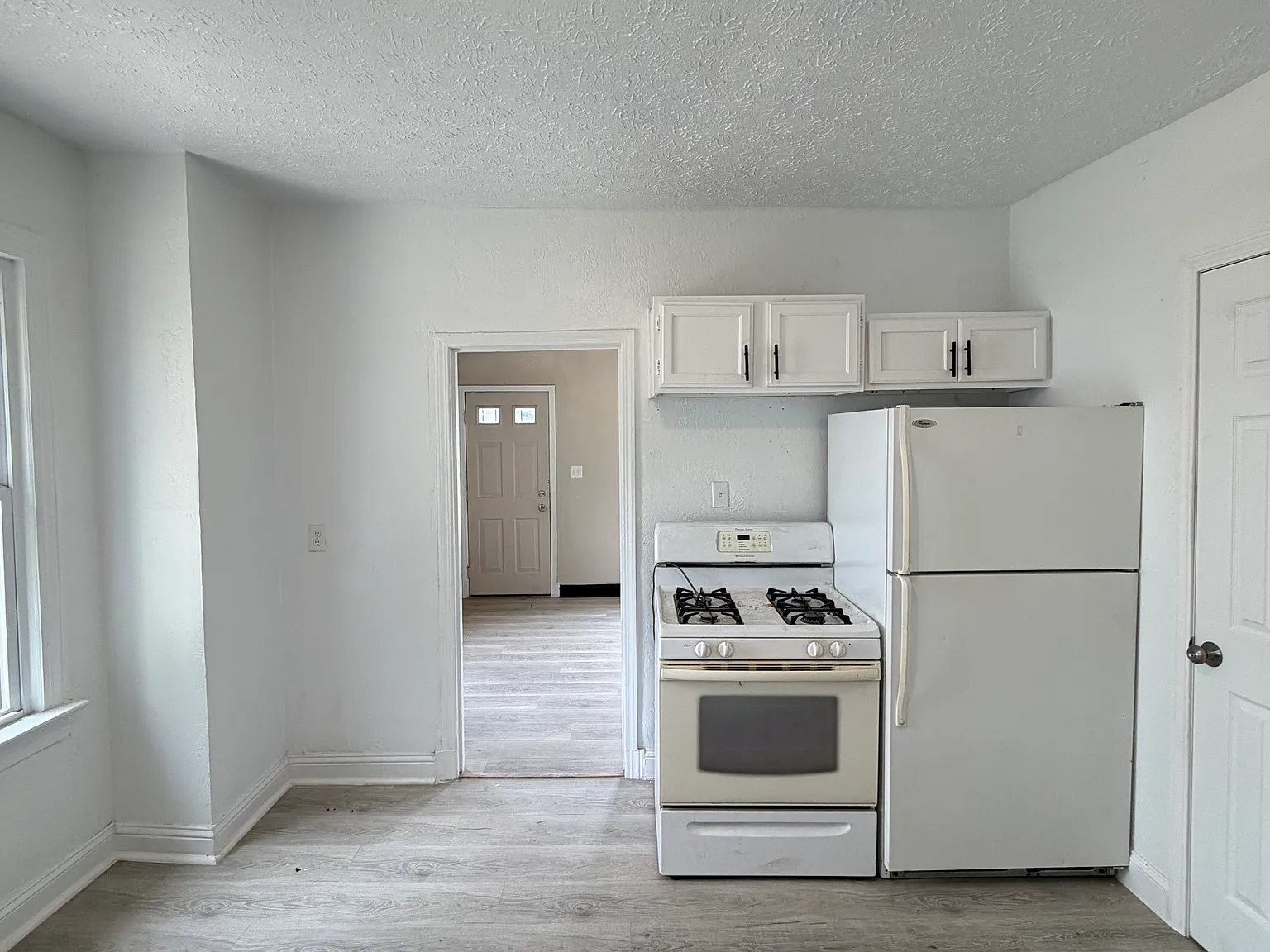 4 bed, 1360 sqft, $1,400 — Photo 4