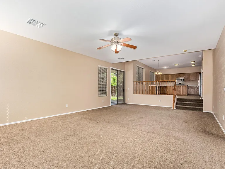 504 N Swallow Ln — Photo 20