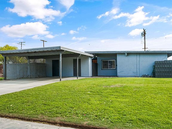 2nd image of 49808 Avenida De Oro