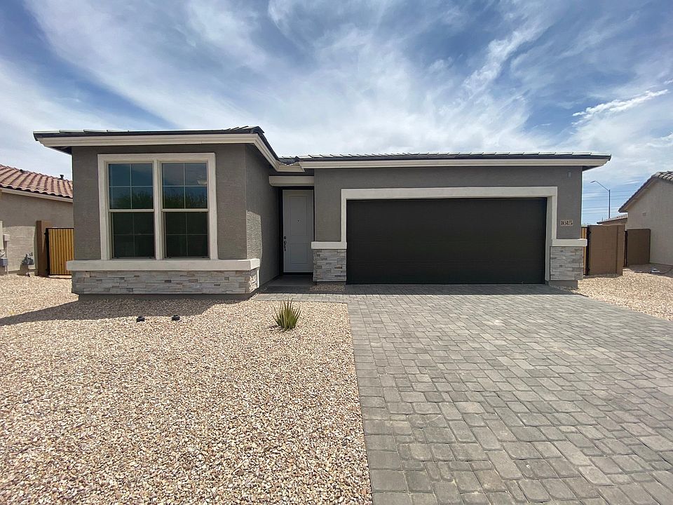 Front view of home