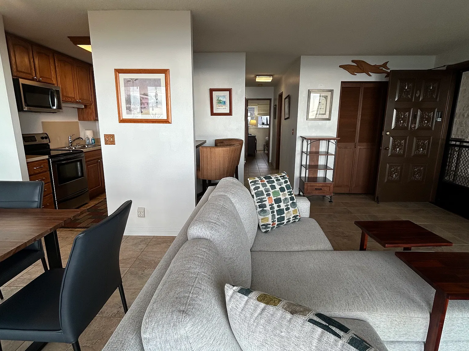 2 bed, 888 sqft, $2,700 — Photo 3