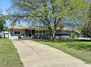 705 N Poplar St, Beloit, KS 67420