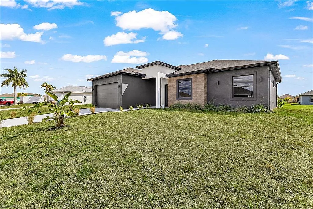 4 bed, 4.0 bath, 2233 sqft, $2,850 — Photo 3