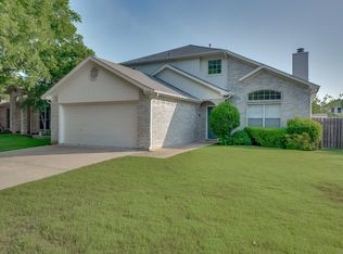10608 Bing Dr, Fort Worth, TX 76108