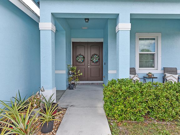 3rd image of 2980 SW Romano Road