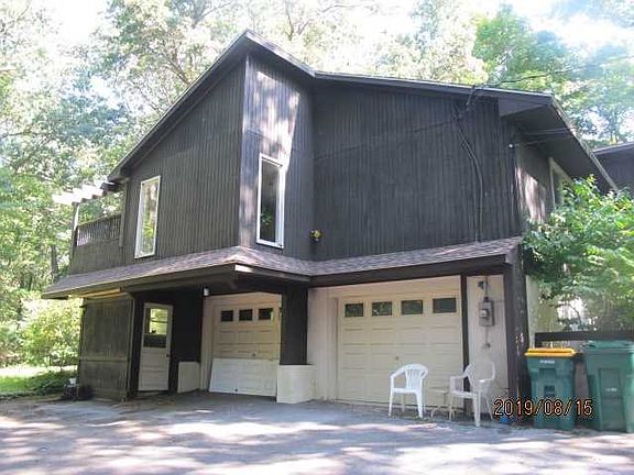 3rd image of 47 Terwilliger Road Ext