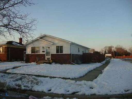 2nd image of 19485 Melvin St