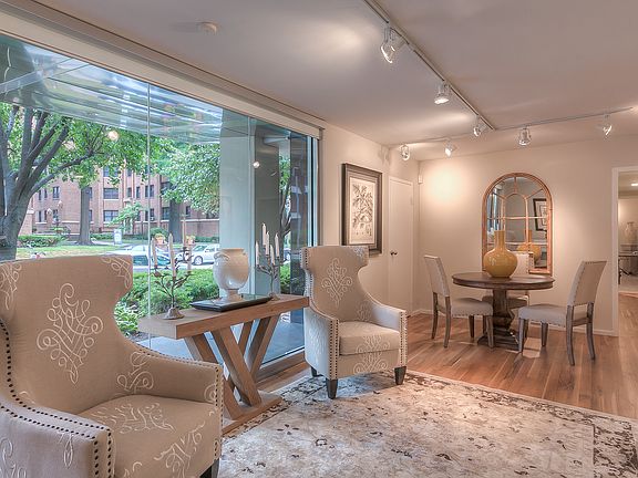 4th image of 803 W 48th St APT 102