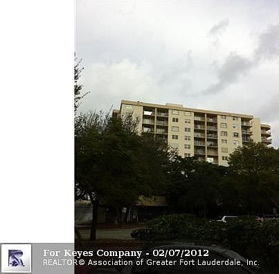 1st image of 6900 Bay Dr APT 8I