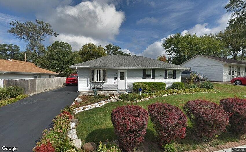 1st image of 934 Chippewa Cir
