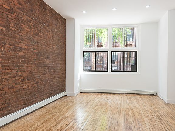 3rd image of 30 Saint Felix St APT 1B