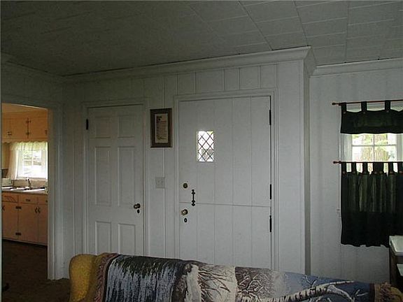 5th image of 1226 Detroit Ave