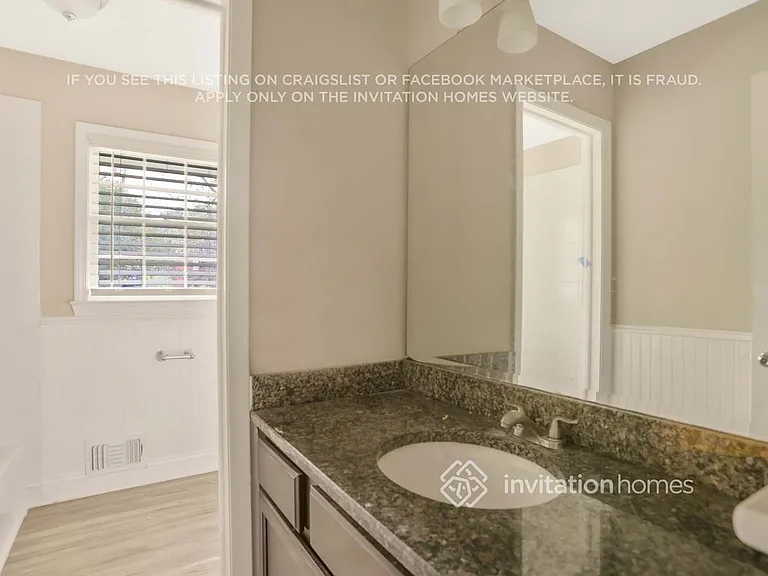 3245 Tulip Dr — Photo 14