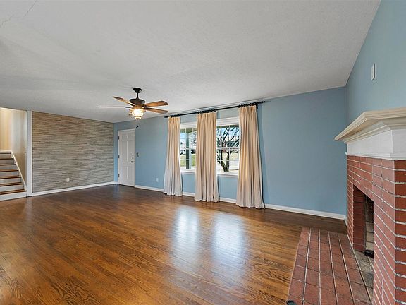 5th image of 104 Linwood Dr