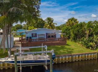 151 SE Paradise Pl, Stuart, FL 34997