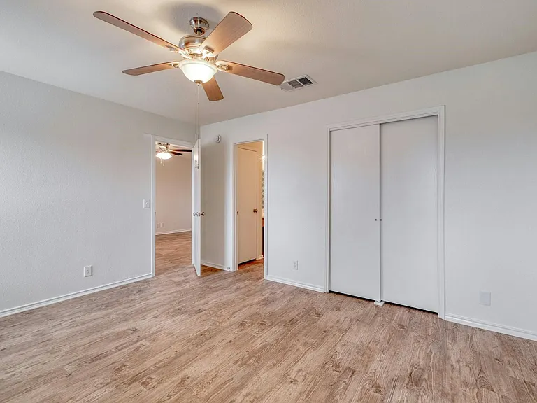 104 Pinnacle Dr — Photo 16