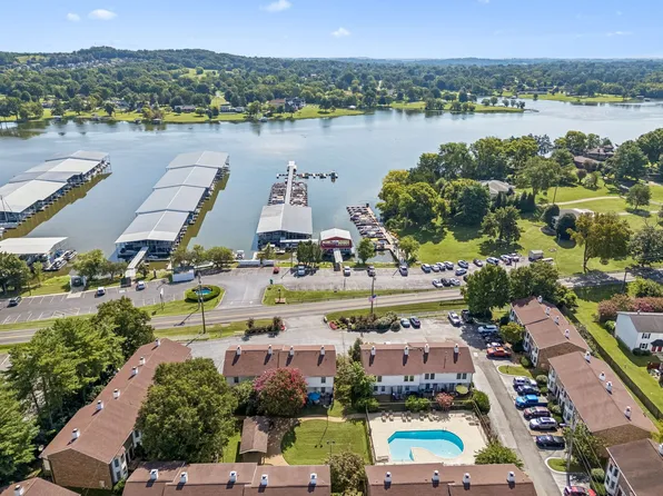 250 Sanders Ferry Rd APT 50, Hendersonville, TN 37075