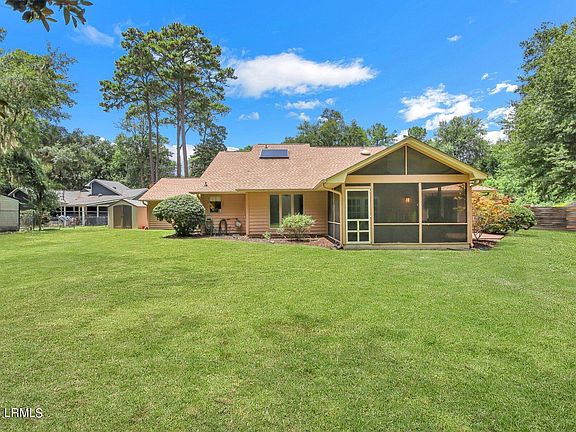 4th image of 38 Chesterfield Lake Drive