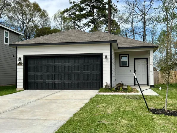 16615 Aurora St, Porter, TX 77365