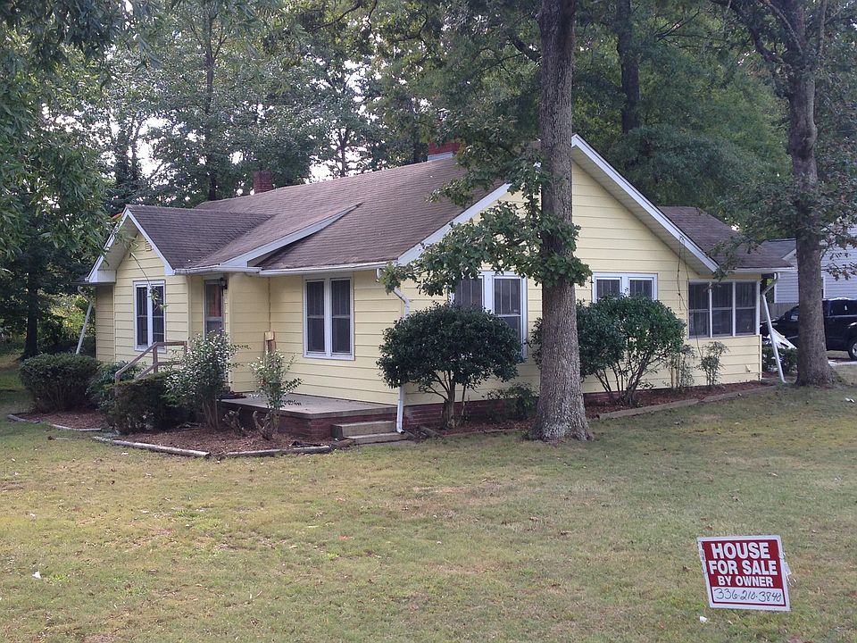 Large Trees and Corner Lot