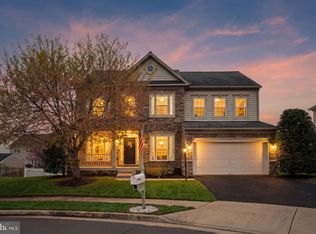 14220 Ladderbacked Dr, Gainesville, VA 20155