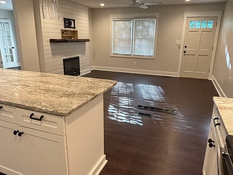 205 McArthur St — Photo 18