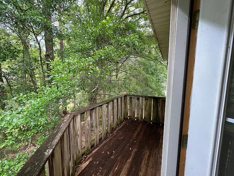 1635 Pondside Dr — Photo 37