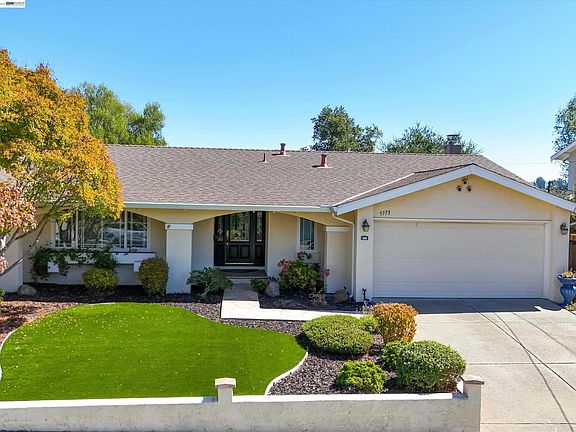 2nd image of 5773 Shadow Ridge Dr