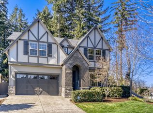 9809 SE Nicholas Dr, Happy Valley, OR 97086