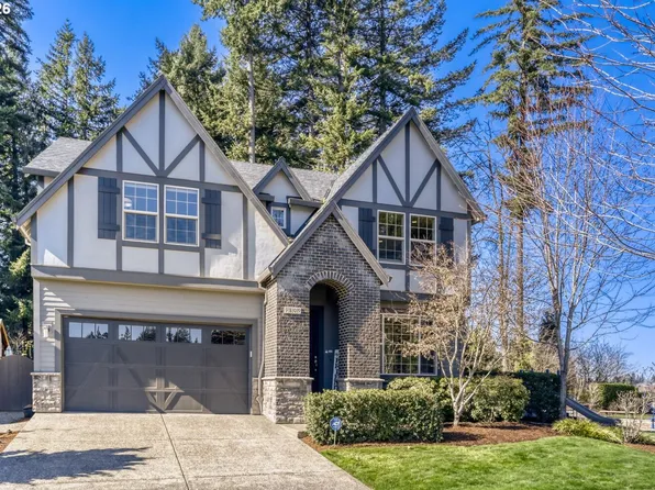 9809 SE Nicholas Dr, Happy Valley, OR 97086