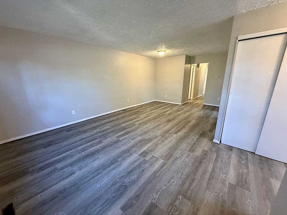 1st image of 4016 Hoover Ave