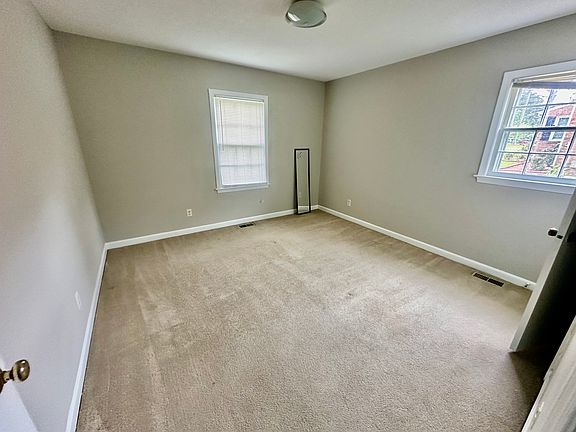3rd image of 3500 Westridge Circle Dr
