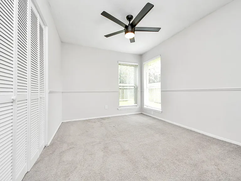 17011 Dusty Mill Dr W — Photo 13