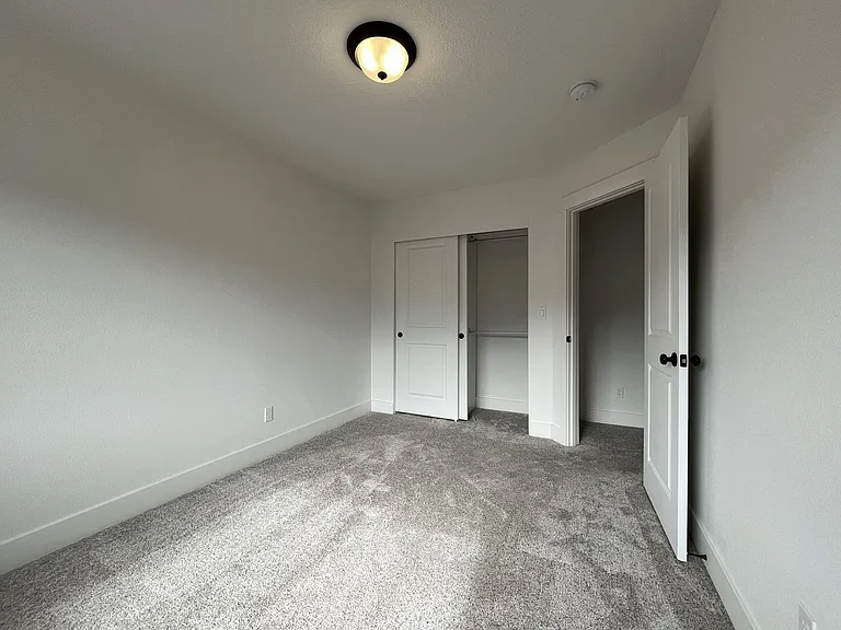 2875 S Magnolia Dr — Photo 39
