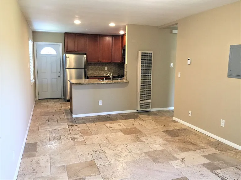 Stunning Imperial Beach Corner Unit — Photo 7
