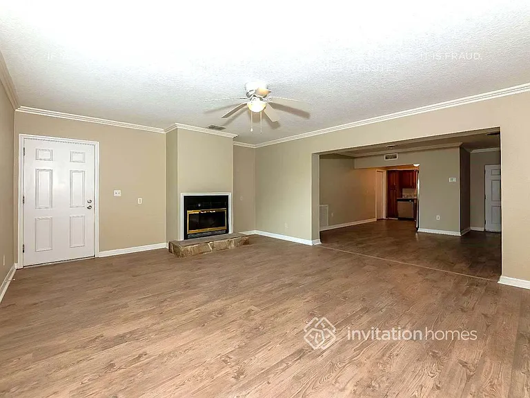 131 Adair Ave — Photo 5