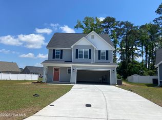 704 Oleander Dr, Greenville, NC 27858