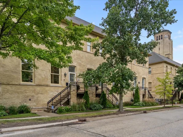 271 Whistler Rd, Highland Park, IL 60035