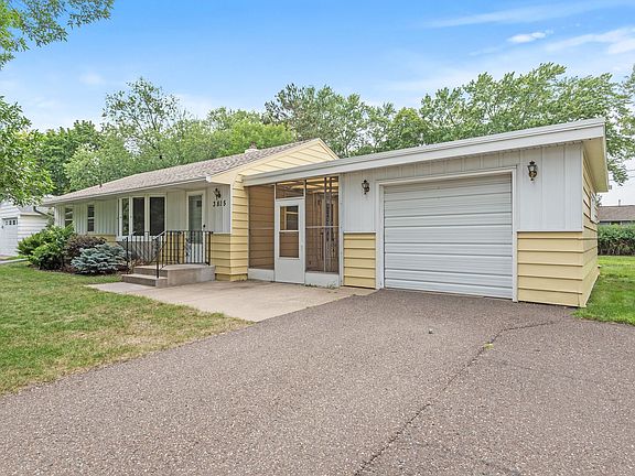 2nd image of 3815 Kenny Ln