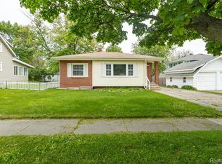 2028 9th St, Port Huron, MI 48060