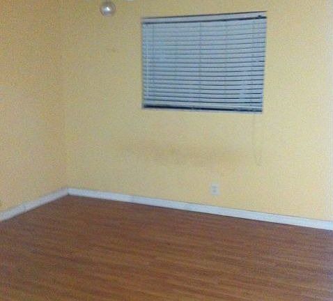 4th image of 8620 NW 51st St