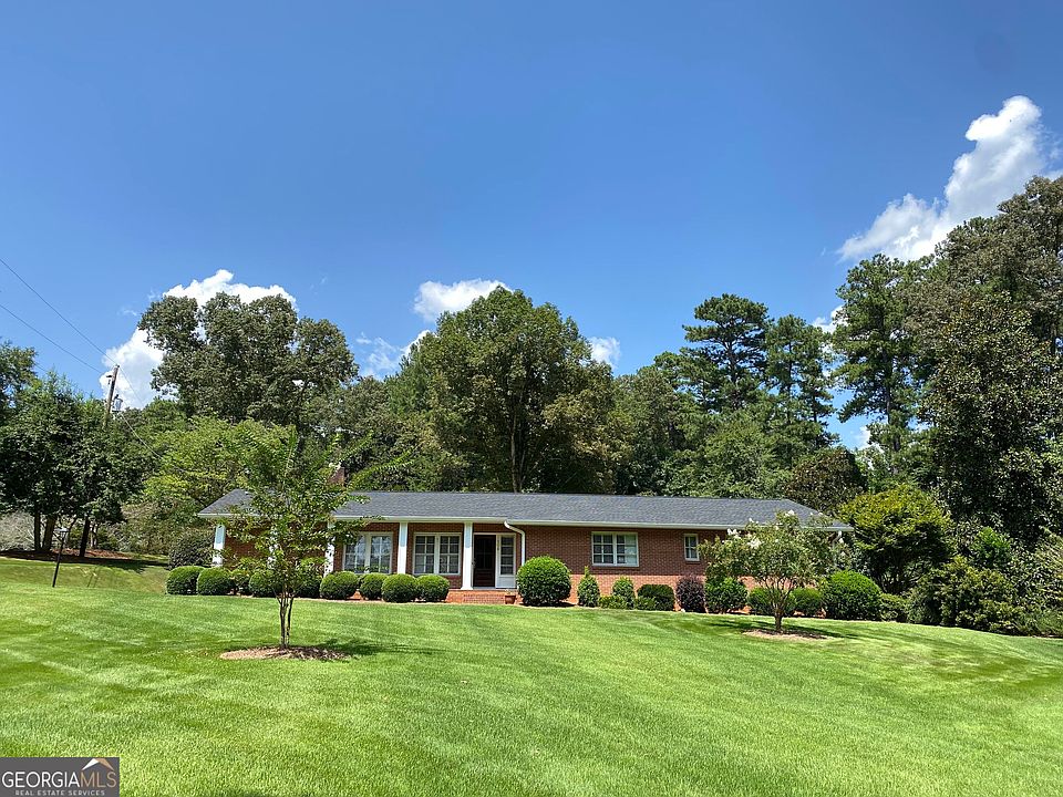 1st image of 106 Fieldwood Rd NE