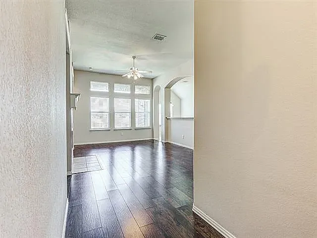 2761 Cascade Cove Dr — Photo 8