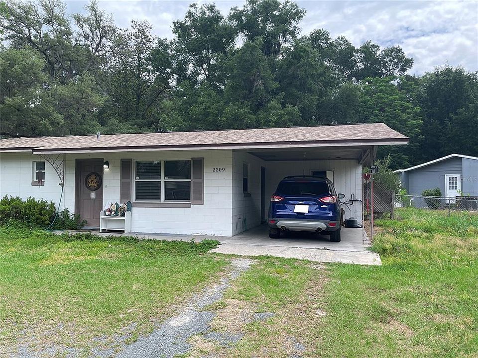 1st image of 2209 NE 36th St