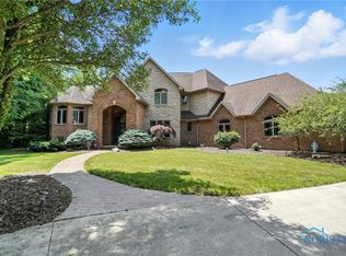 1604 White Tail Run, Findlay, OH 45840