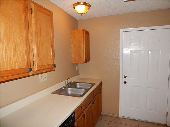 4th image of 4233 Starlite Ln